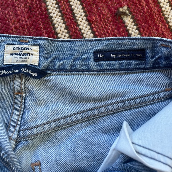 Citizens of Humanity - Liya High Rise in Torn Sz 22/23 - Picture 5 of 7